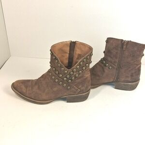 Coconuts by Matisse Rodeo Studded Ankle Boots – Brown Size 8.5M – Western Style